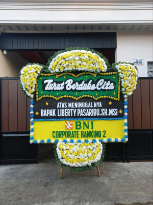 Papan Bunga Duka di Wedung